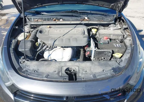 2015 Dodge Dart Sxt z USA, uszkodzony, nr VIN 1C3CDFBB3FD131920